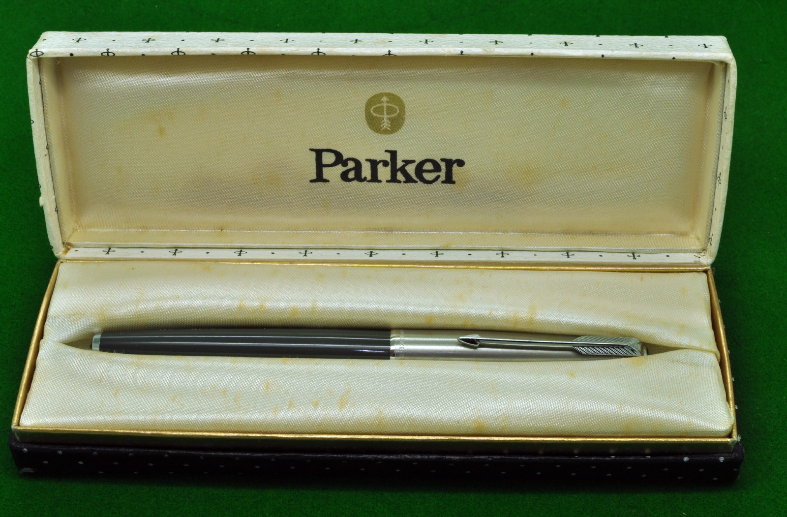 Medium Tip Lovely Scarce Vintage Parker No 61 Fountain Pen Grey & Steel Cap 
