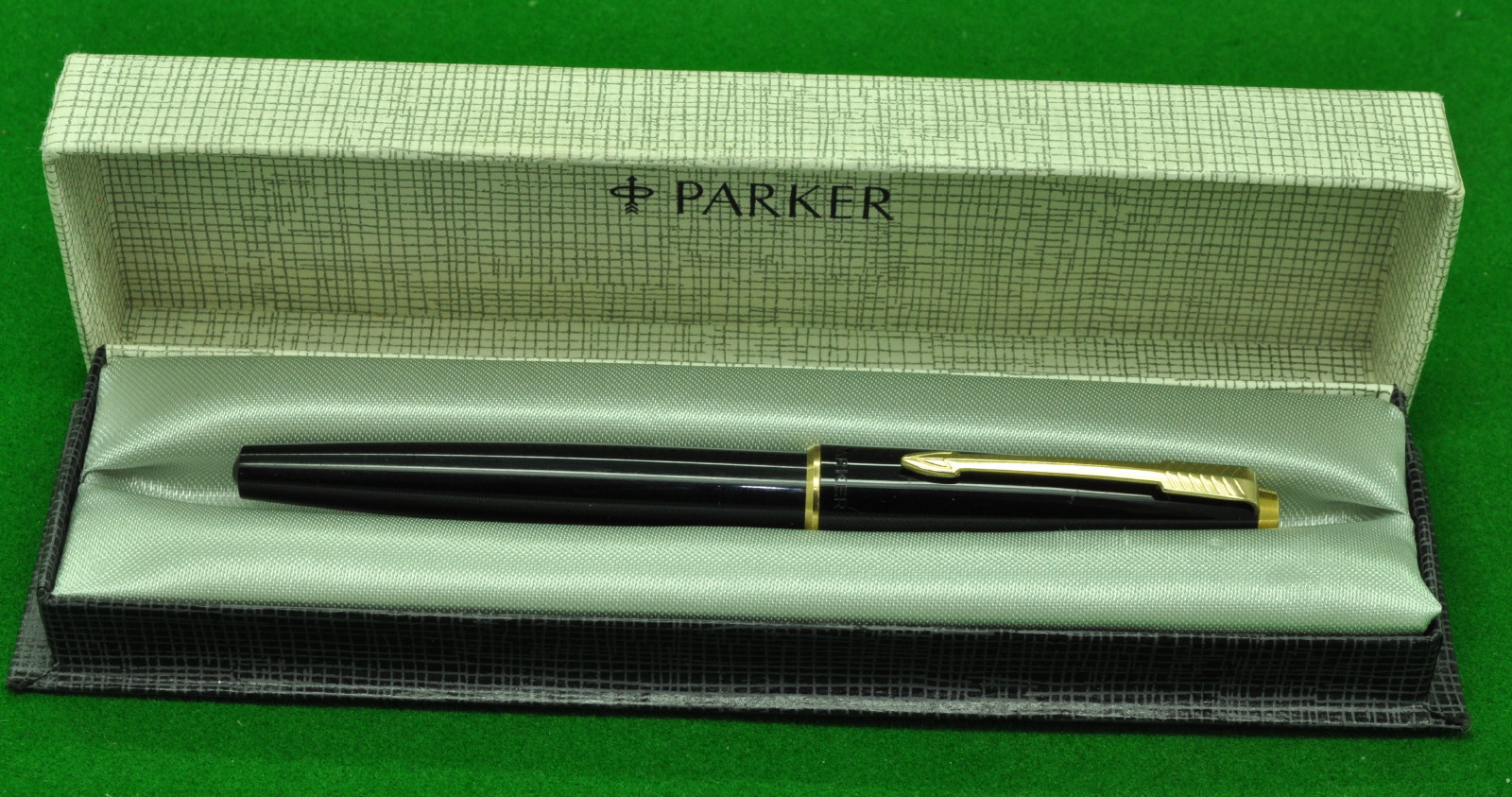 Vintage Parker Slimfold Fountain Pen Cap PART 5062 England 